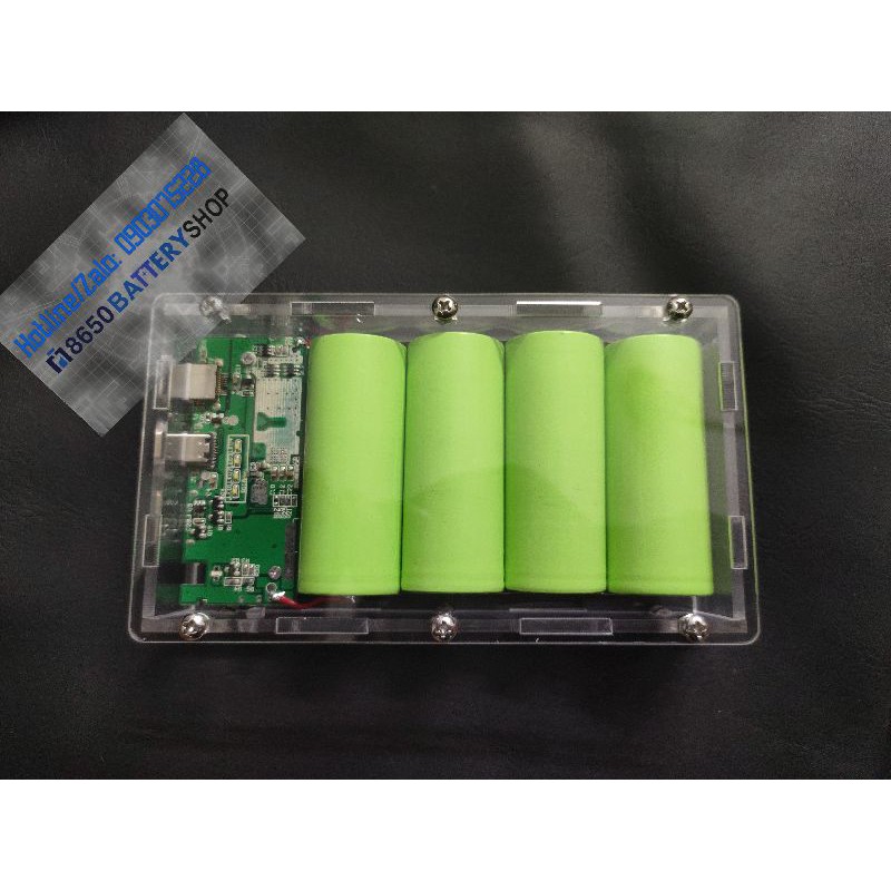 Box sạc dự phòng bằng mica trong suốt sử dụng 4 pin panasonic 26650 dung lượng 20.000mah mới 100%. Có sạc nhanh QC 3.0