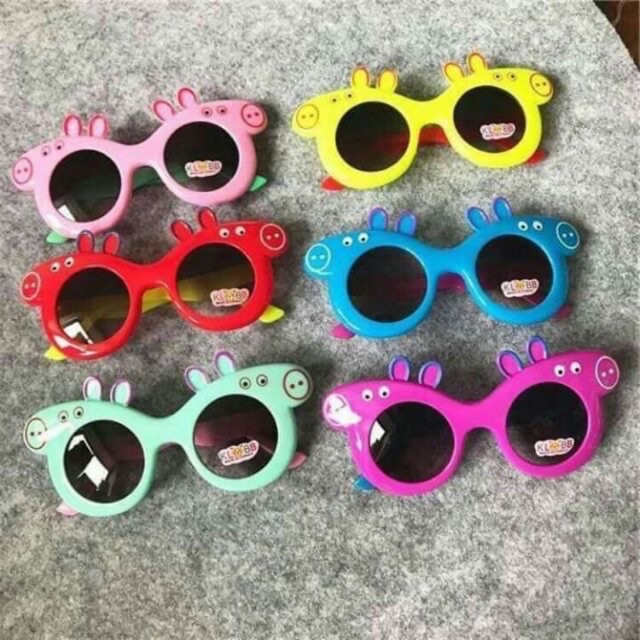 Kính heo peppa cho bé
