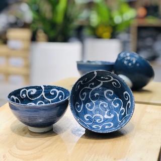 Chén gốm nhỏ hoa văn