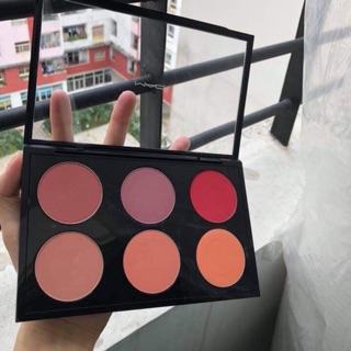 Khay đựng má hồng MAC