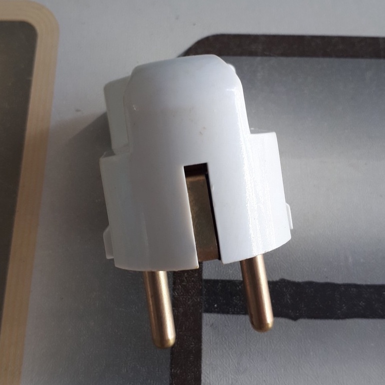 Phích cắm tròn 16A kiểu ngang - Vinakip