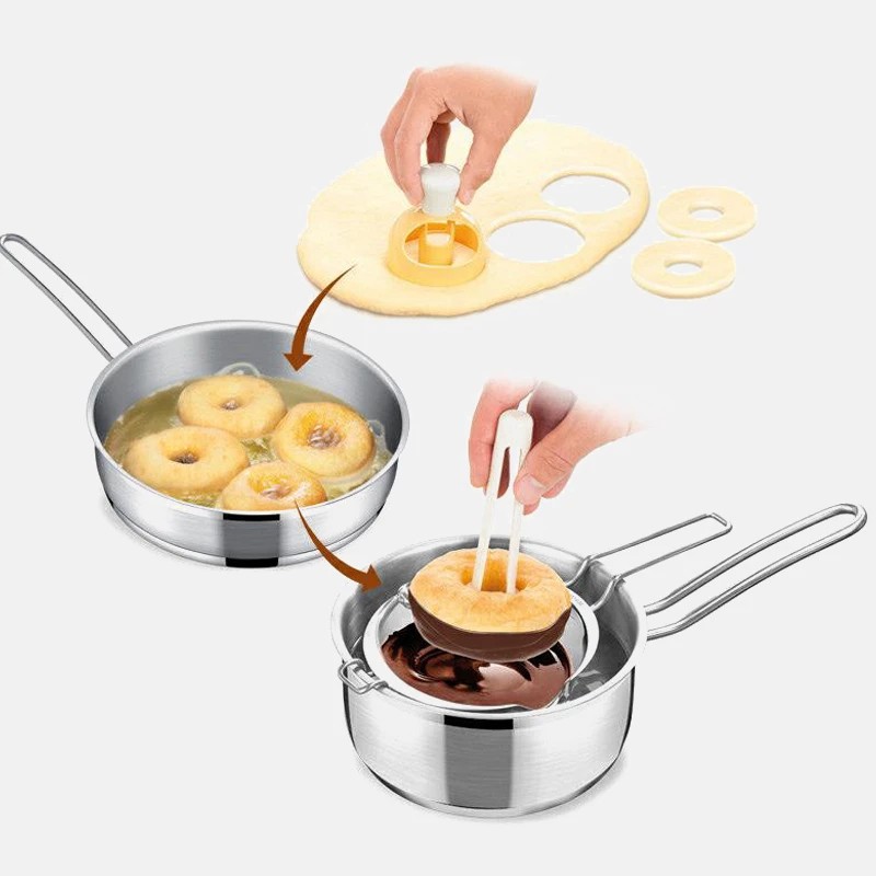 Khuôn cắt bột làm bánh donut nhanh chóng tiện lợi