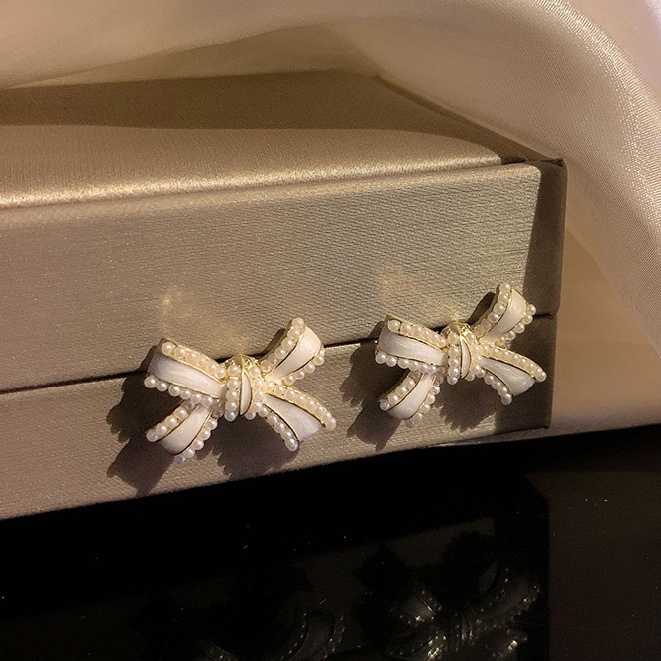 Bông tai ngọc trai đơn giản