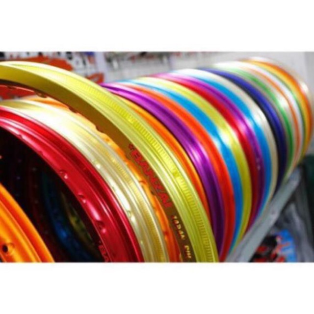 Cặp Niềng Nhôm Banzai/Solute Chính Hãng Thái Lan Size 1.4 1.4 x17 màu vàng