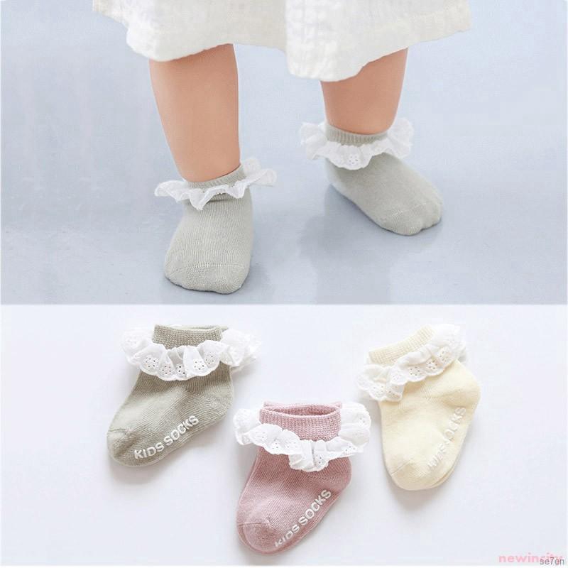 Bộ 3 đôi với cotton chống trượt dễ thương cho bé