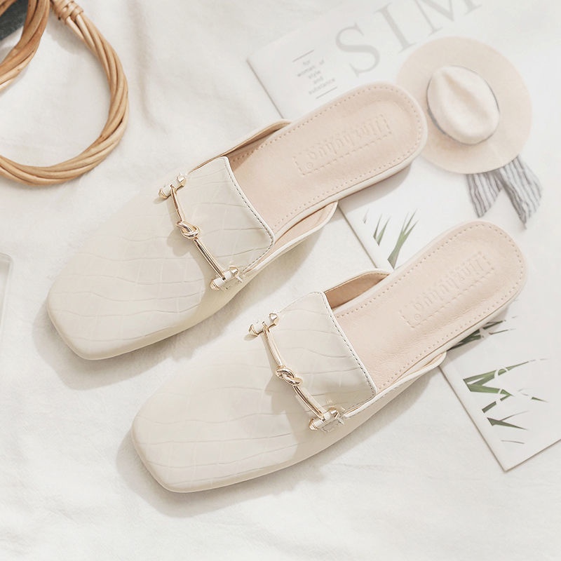 Sục nữ - Giày sục da mềm mũi vuông quai xoắn hai màu Đen và Be