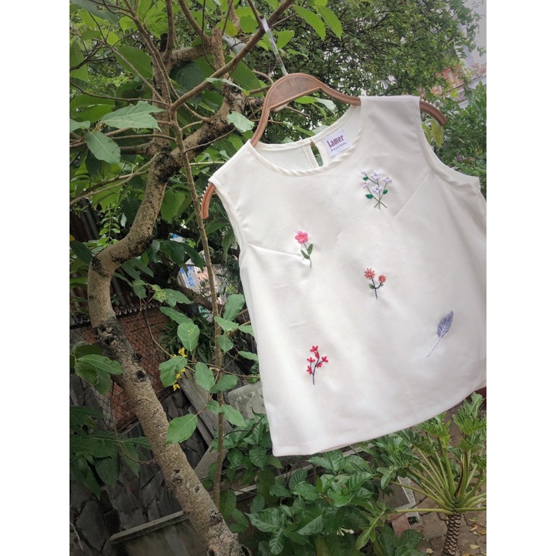 Áo kiểu linen thêu tay - Trắng trong trẻo
