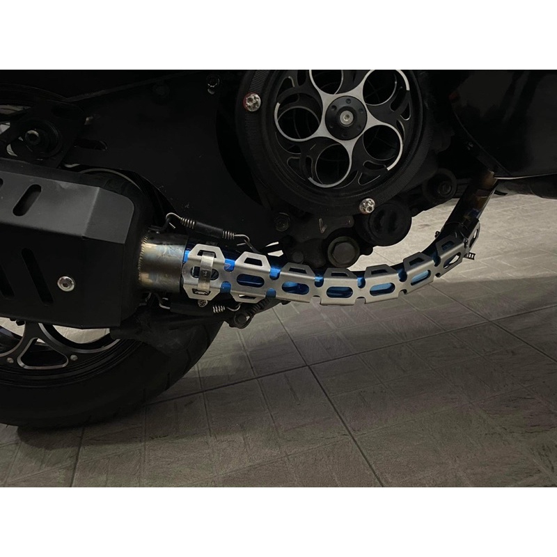Ốp cổ bô Inox dành cho Vespa Sprint, Vespa GTS, SH, Vario125, Vario160