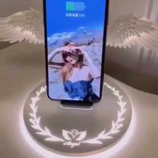 Sạc không dây đôi cánh thiên thần