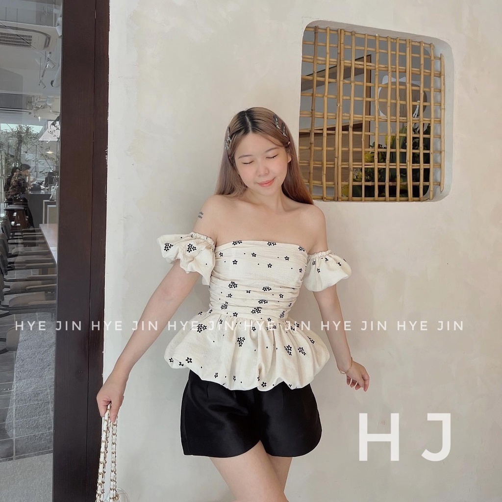 Áo cup bồng trễ vai xòe dúm ngực phối tay dời phong cách tiểu thư HREA