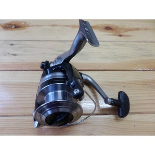 Máy Câu Cá Daiwa Strike Force 4000-B