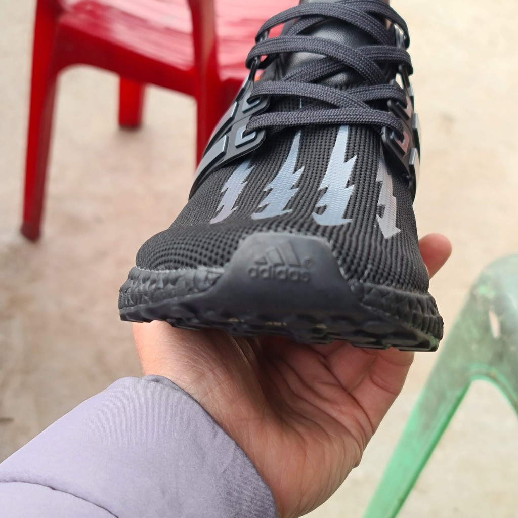 Giầy thể thao ultra boost 4.0 màu full đen