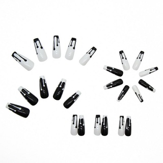 Nailbox đen trắng cá tính