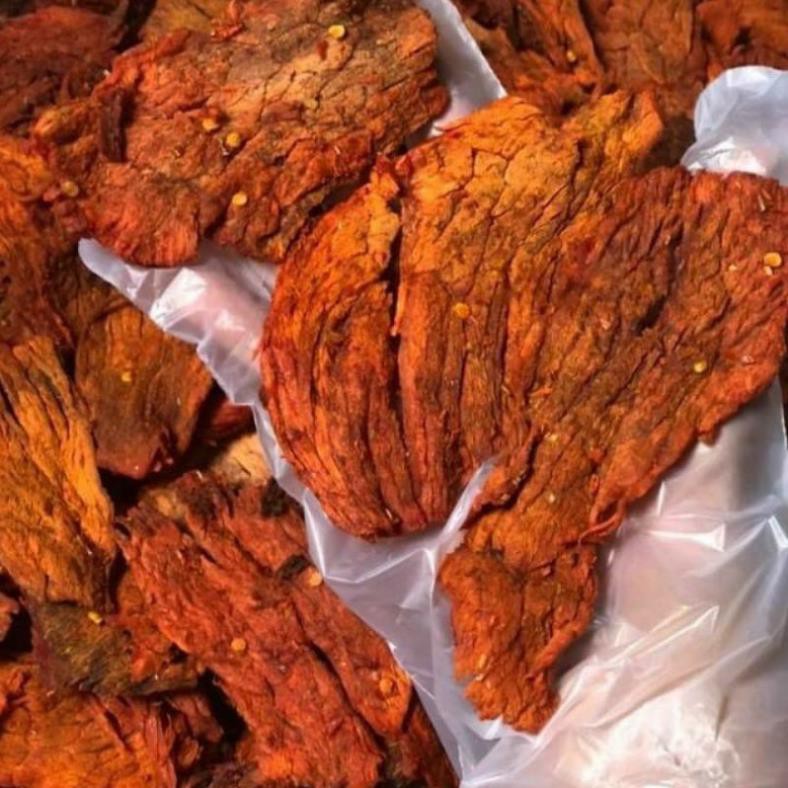 KHÔ BÒ MIẾNG LON 300GR LOẠI 1