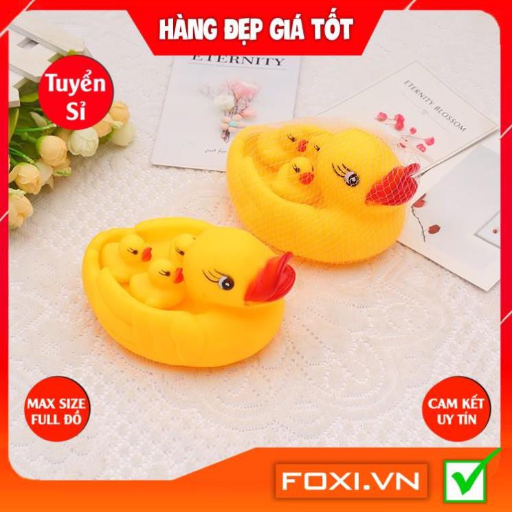 Đồ Chơi Vịt Cao Su Bơi Nước Foxi-Chú Vịt Màu Vàng Phát Ra Âm Thanh Vui Nhộn Trong Bồn Tắm Cho Bé