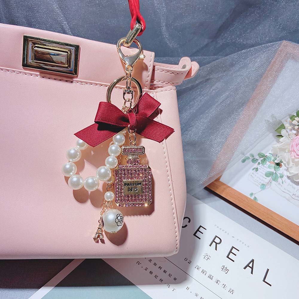 Móc Khóa Lọ Nước Hoa Đính Ngọc Trai Giả Thời Trang