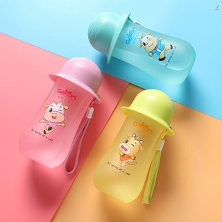 1 Bình Nước Nhựa Hình Ly Nước