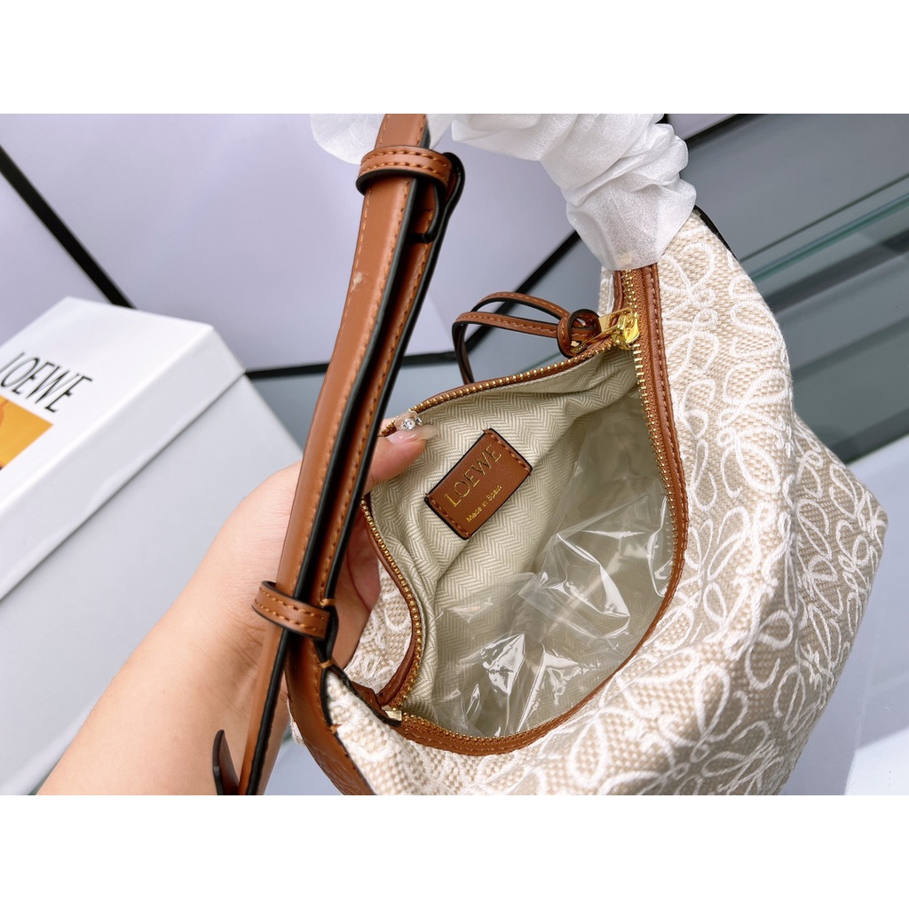 Túi Vải Jacquard Và Da Bò Nhỏ 21 * 17 CM