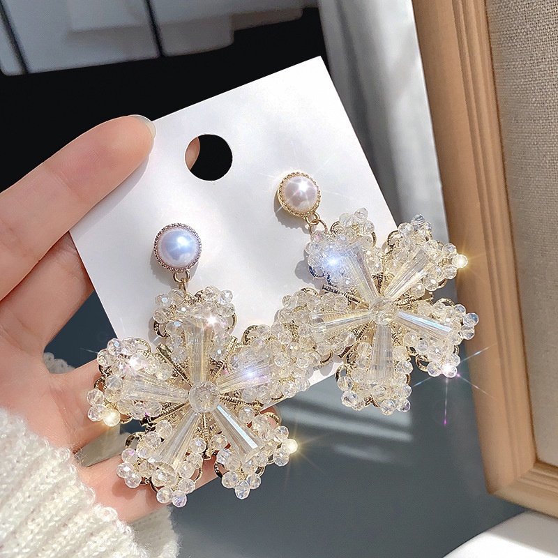 Khuyên Tai Hình Hoa Đính Đá Pha Lê Cao Cấp Sang Trọng Phong Cách Âu Mỹ Thời Trang 2022 Dành Cho Nữ