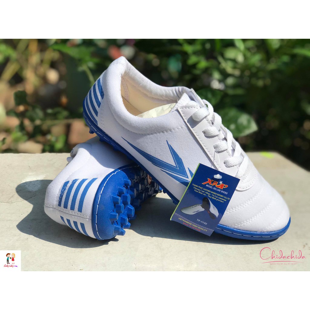 Giày đá bóng Thành Phát TP1102, giá rẻ, chất lượng cao; size 38-43 (màu trắng)