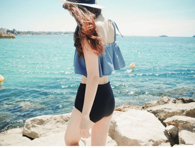 Bikini nhún bèo siêu dễ thương ( kèm hình trải sàn)