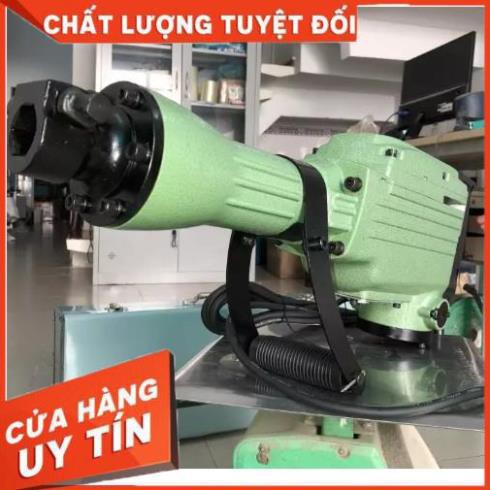 đục bê tông hitachi