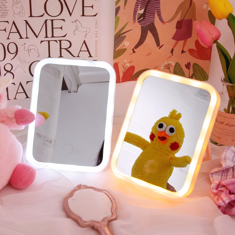 Gương Để Bàn Đèn Led MIUMIU Cao Cấp - Kính Gương Cầm Tay Mini Soi Mặt Trang Điểm Makeup Trang Trí Có Cảm Ứng 3 Chế Độ
