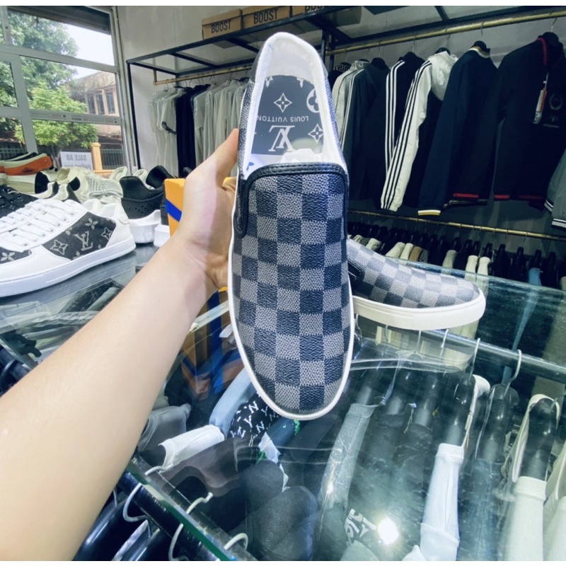 Giầy slip on LV da mềm có họ tiết, Giầy sục thời trang nam phong cách trẻ trung năng động btshop từ 38 đến 42