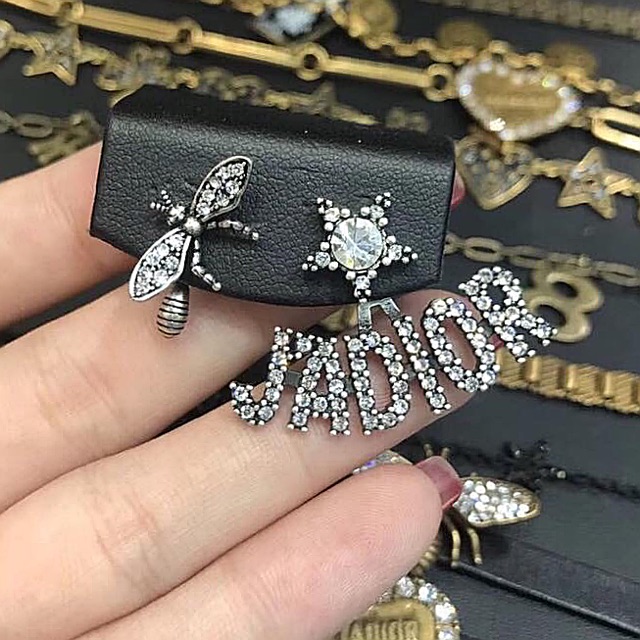 *khuyên tai hình chữ cá tính,sang chảnh(KHUYENNDE2)