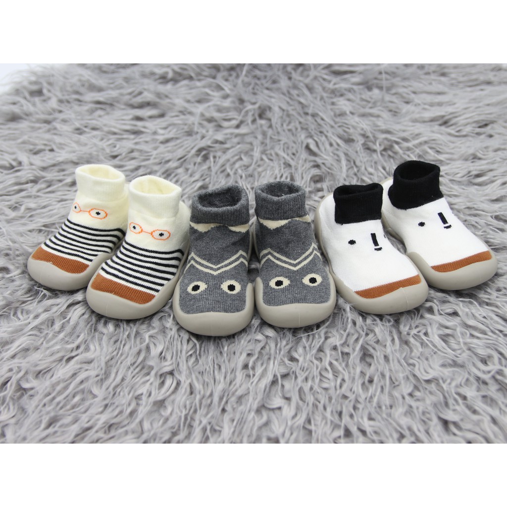 Giày tất đế cao su chống trơn trượt - Giày bún tập đi cho bé Comfybaby, phong cách Hàn Quốc - GB002
