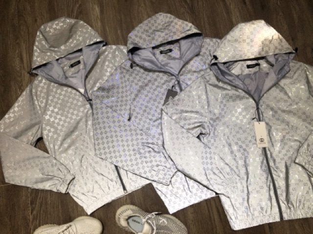 Áo gió phản quang hot