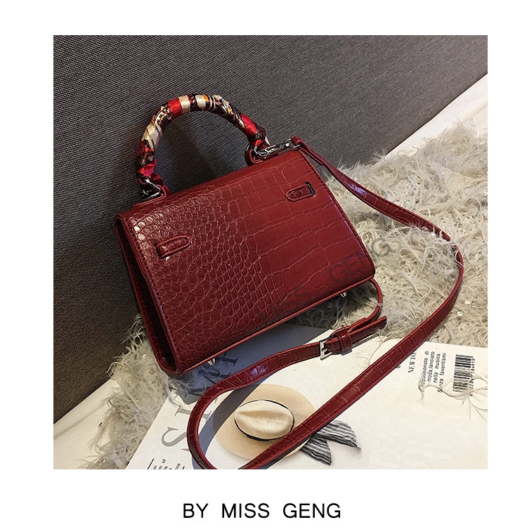 Túi Đeo Vai Kelly Dây Xích Thời Trang