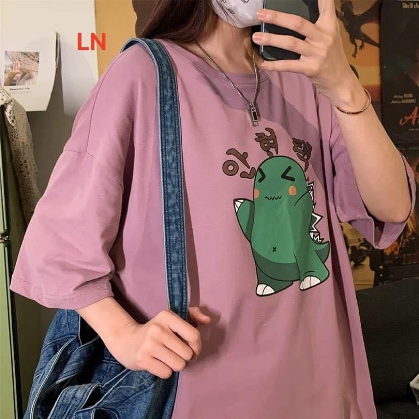 Áo thun khủng long má hồng