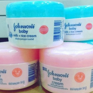 Kem Johnsons Baby dưỡng da cho mẹ và bé ẩm thật lâu, mềm mịn 50gr