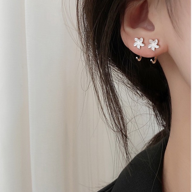 Bông tai bạc nữ dạng móc hoa 5 cánh tiểu thư DaLiA Jewelry khuyên tai bạc không cần chốt xinh xắn