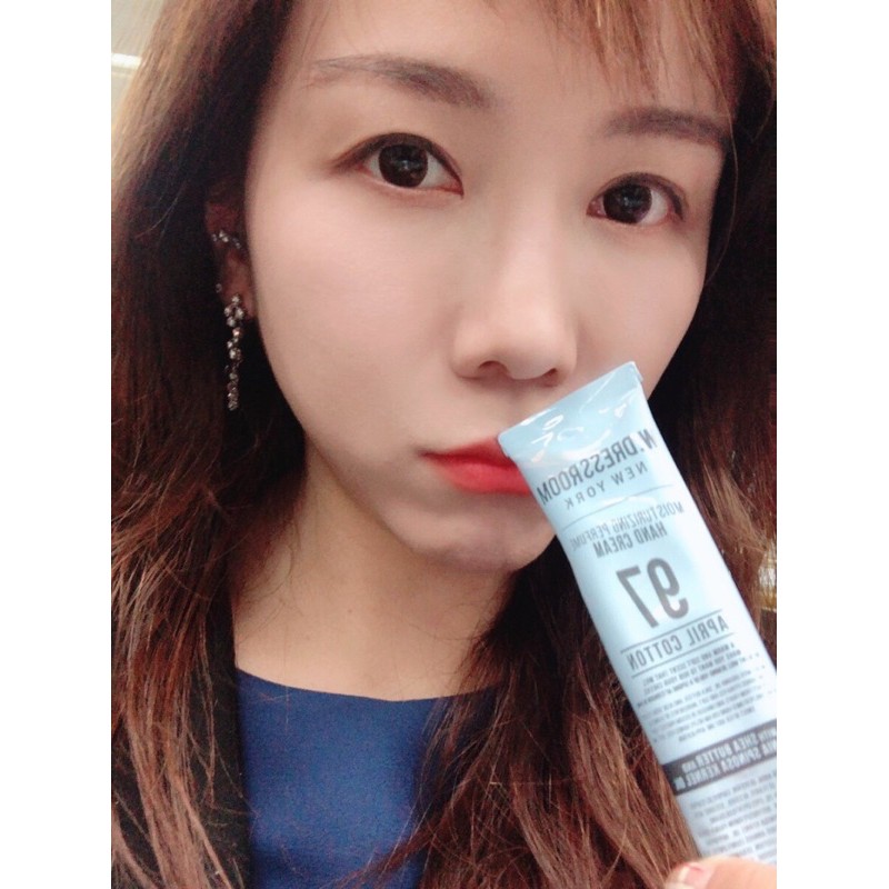 Kem dưỡng da tay W.dressroom moisturizing perfumed hand cream | BigBuy360 - bigbuy360.vn