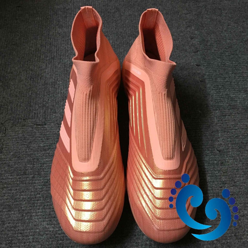Giày đá bóng Predator18+ plus hồng nhân tạo (combo giày+túi)