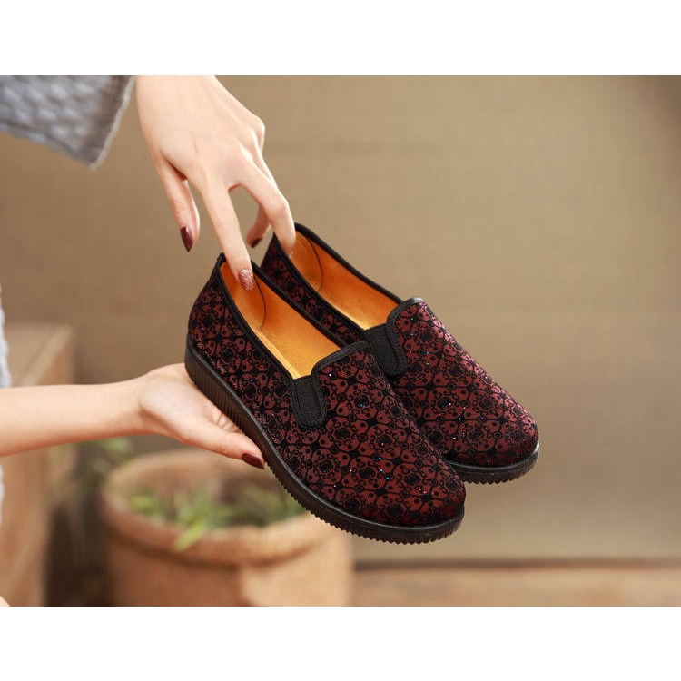 Breathable Giày của mẹ mềm chống trượt người trung niên và người già Bà Già Bắc Kinh Giày phụ nữ già