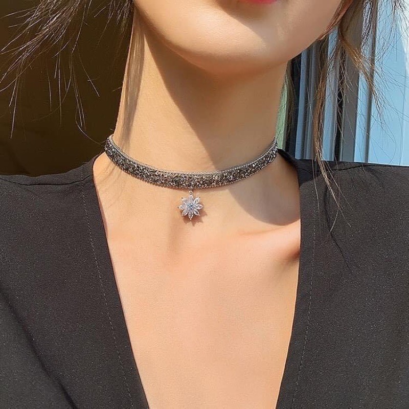 Vòng Cổ Choker Sillicon Mặt Hoa Đá Hàn Quốc