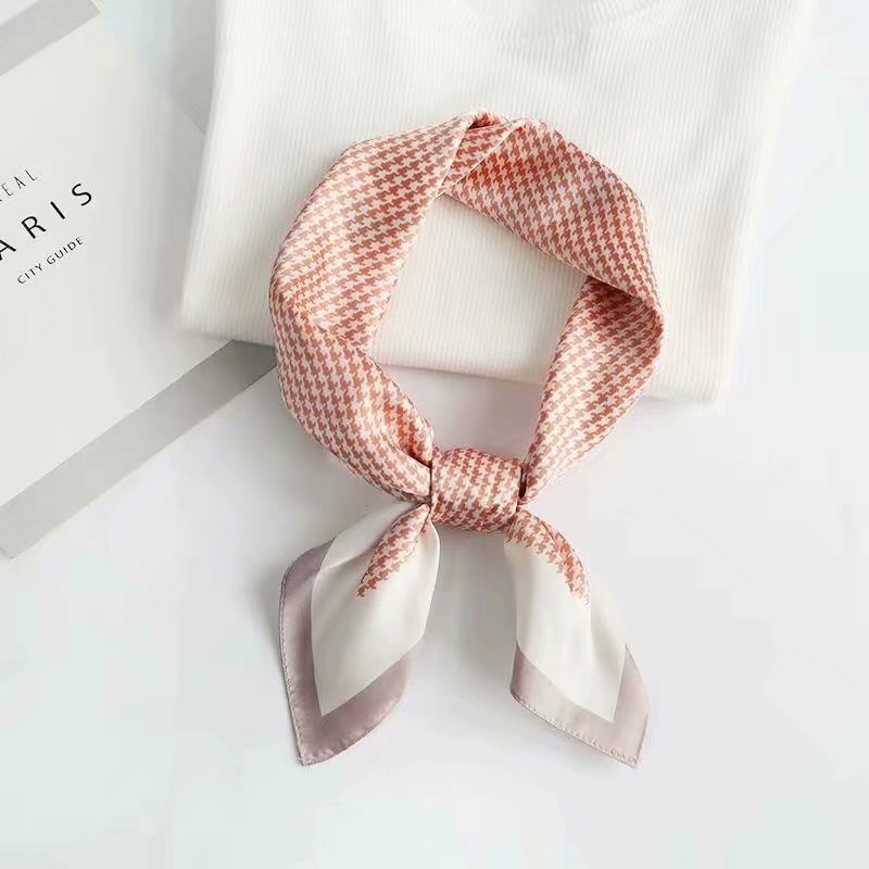 Khăn Choàng Lụa Nhân Tạo In Họa Tiết Thời Trang Kích Thước 70CM (27.55inch) Cho Nữ