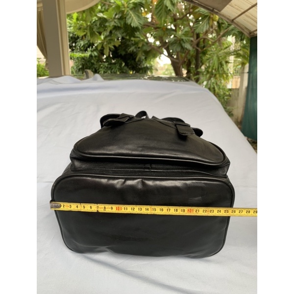 Túi chuẩn si. Túi qua sử dụng. Khách vui lòng xem hình nếu muốn biết thêm thông tin sản phẩm mời khách vô chat . Thanks.