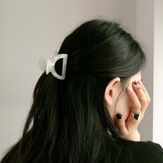 Kẹp tóc cặp tóc hàn quốc ánh xà cừ bắt sáng ảnh thật shop chụp | korean hair claw