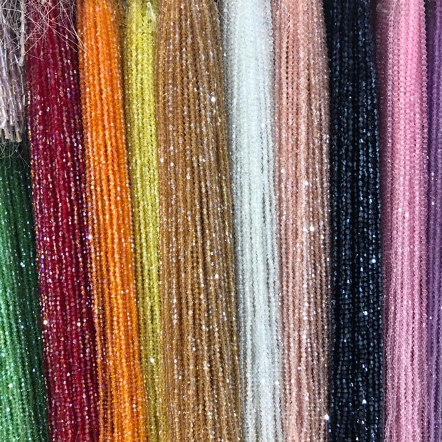 chuỗi(dây) pha lê nón 4li dùng đính kết áo váy,vòng đeo tay,làm đồ handmade