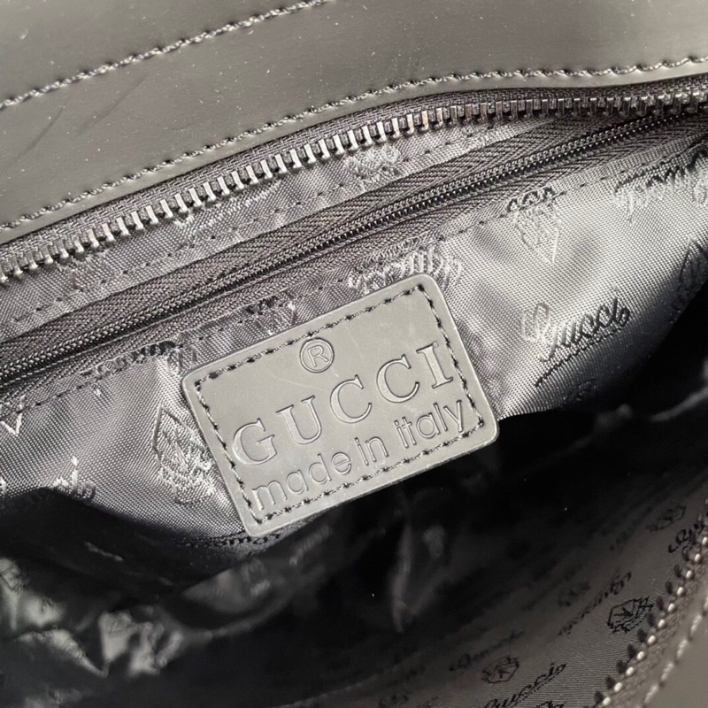 Túi đeo chéo sành điệu nam cao cấp thương hiệu Gucci GC/GG da thật màu trơn