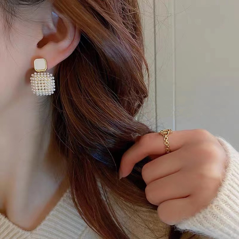 Bông Tai Ngọc Trai Hình Vuông Màu Trắng Thời Trang Hàn Quốc 2022