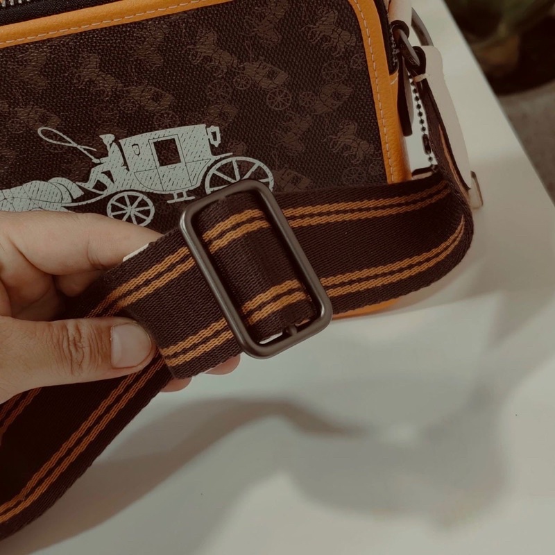 Túi Coach hộp Charter for men phong cách