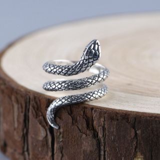 Nhẫn rắn bạc thái