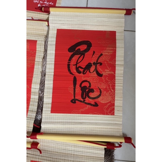 Thư pháp chữ trên mành tre 30*70 cm