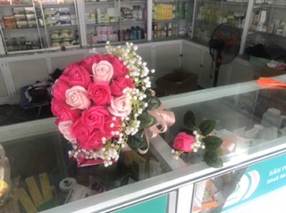 Hoa cưới bằng sáp 250k