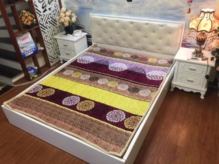 Thảm trải giường